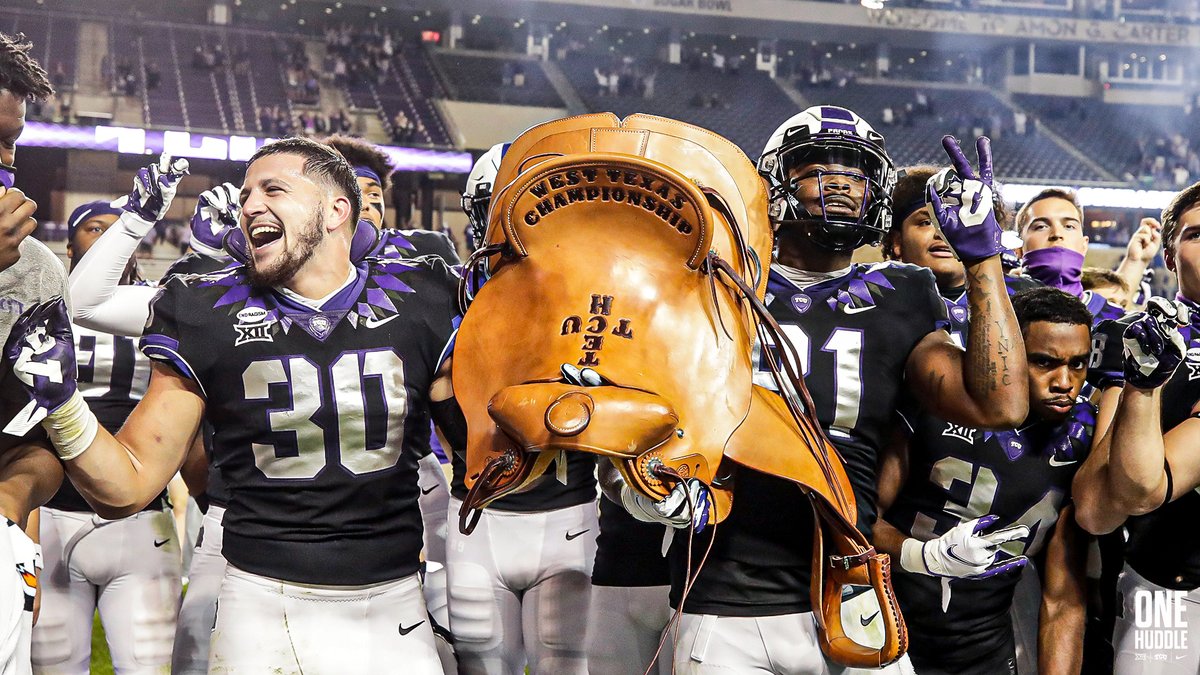 TCUFootball's tweet photo. You REALLY love to see it! 🙌

#OneHuddle | #GoFrogs😈🐸 https://t.co/cI1Eugwy0e