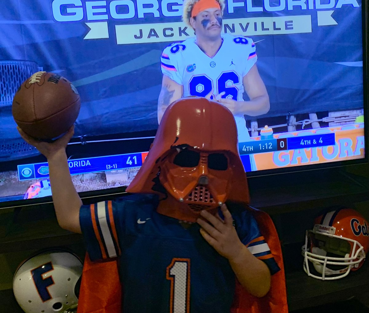 jaysbow's tweet image. Down 14 early, @CoachDanMullen and the #Gators knew just where to turn!  #darthgator