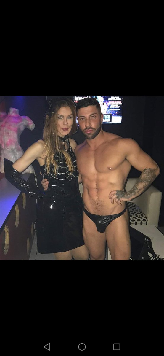 RealGrazielle's tweet photo. #Mistress #Padrona #Dominatrix #Regina #Queen #Slave #Schiavo #Cativéria #Mala #Nofakesplease #Man #Obedisce #Gradito https://t.co/feR4gPa11X