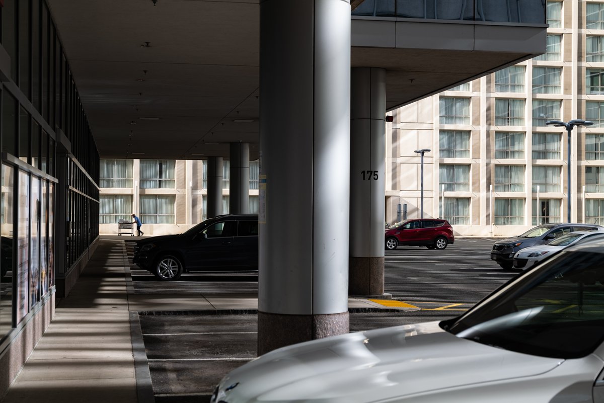 HalGregersen's tweet image. Compose and wait. It&apos;s a powerful tool in photography and life. 

This scene stopped me in my tracks with stunning light and shadow. I composed and waited. Well worth it. 

Build a compelling frame (strategic or otherwise) &amp;amp; have the conviction to see it through.

#composeandwait