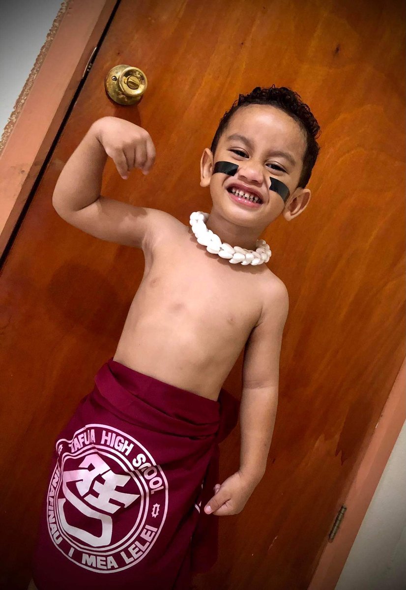 xoxokolaz's tweet photo. future quarterback of TAFUNA HIGH SCHOOL ‼️ my baby knows wassuupp ! #TAFUNAFOREVER😤 https://t.co/9dN45yBQqx