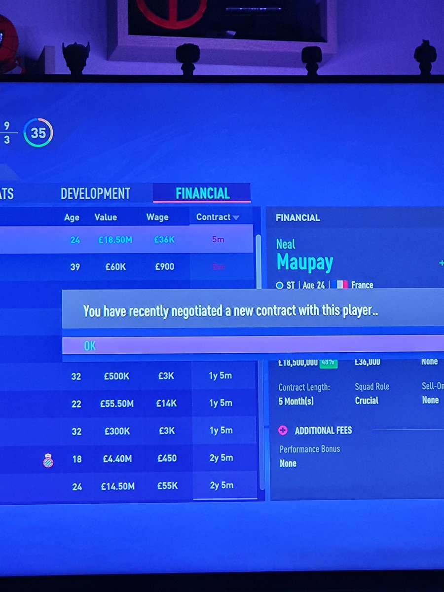 conorevans32's tweet image. @EASPORTSFIFA So this needs patching. I signed a player on 1 year deal and I cannot renew the contract! Its saying I have only just signed a contract with them. Please sort this out EA !! #PatchNeeded #FixThis #CareerMode #ContractPatching