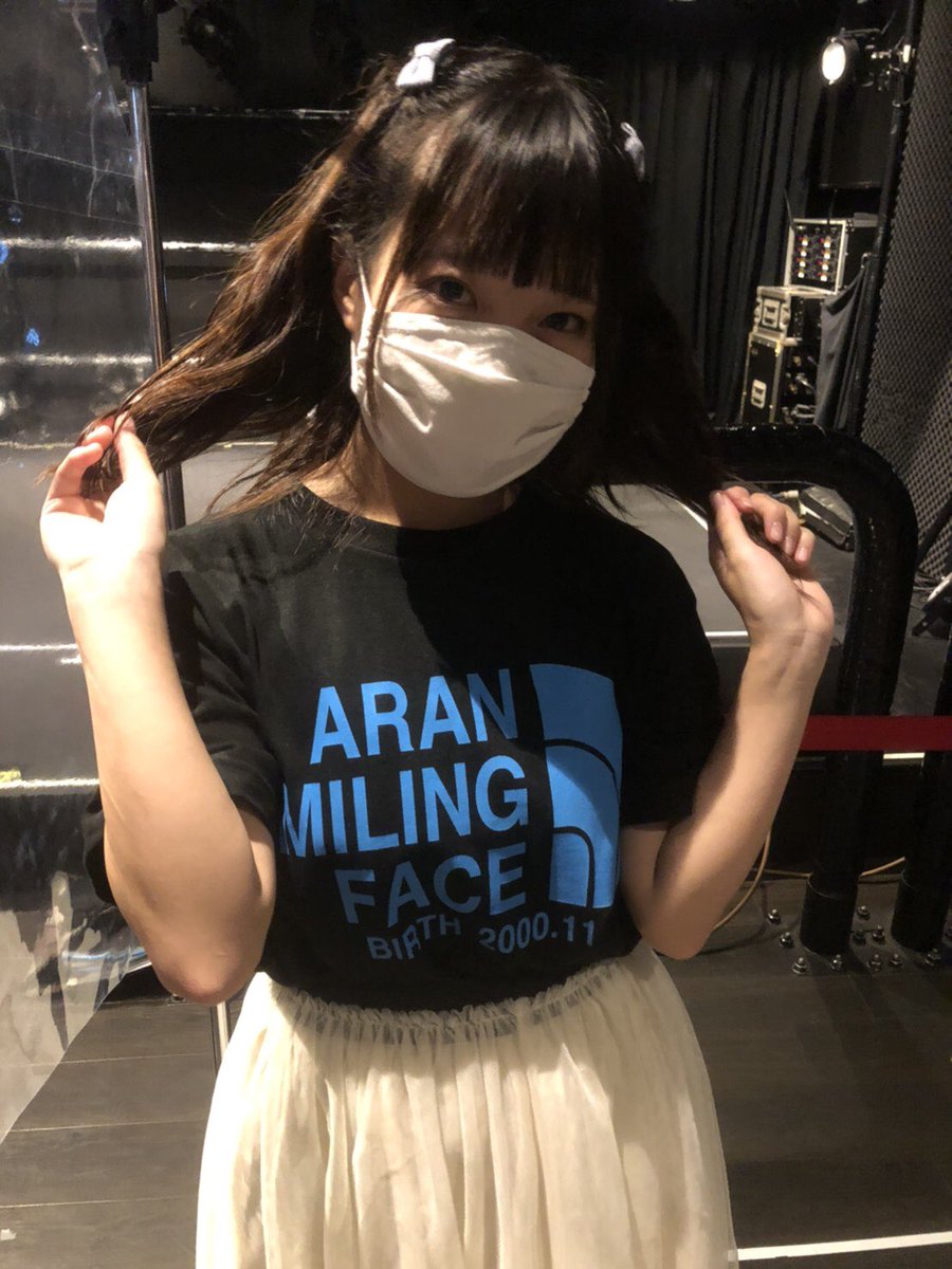 anzu_BD24's tweet photo. 【お知らせ】

生誕祭でTシャツ(全3種)、マフラータオルを作成させていただきました。

こちら購入希望の方いらっしゃいましたらDMにてお願い致します。

Tシャツ▶️3000円
タオル▶️2000円

こちら販売による利益等はございません。

11/12 締切とさせて頂きます🙇‍♂️

#水島杏・藍田あらん合同生誕祭2020 https://t.co/ydMvmpXv4q