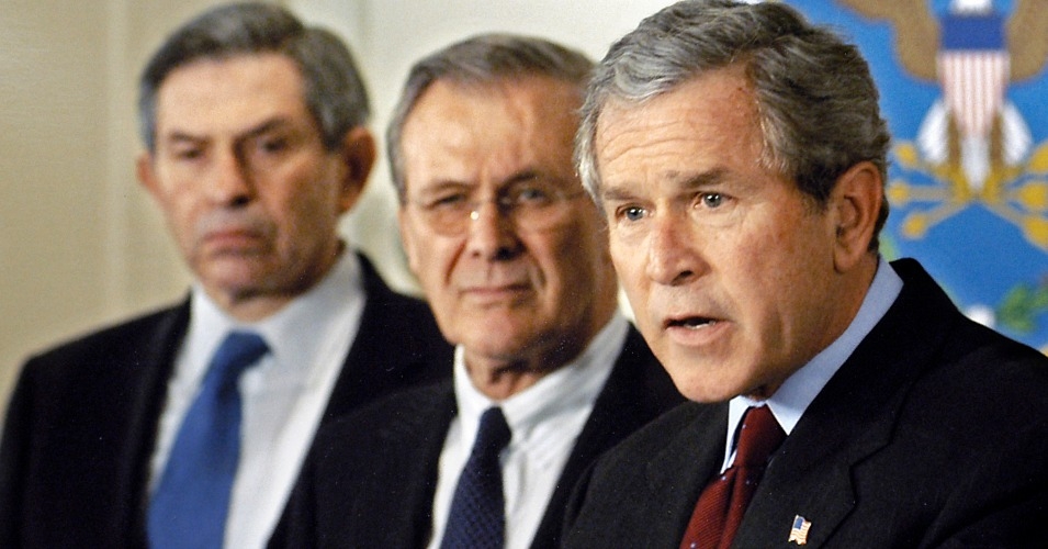 Slowly Old Right (juga dikenali sebagai paleoconservative/paleocon) makin sedikit, New Right (juga dikenali sebagai neoconservative/neocon) makin dominan. Neocon ni paling dominan zaman George W. Bush. Diorang pakai alasan nak "democratize" Iraq dengan menggulingkan Saddam.