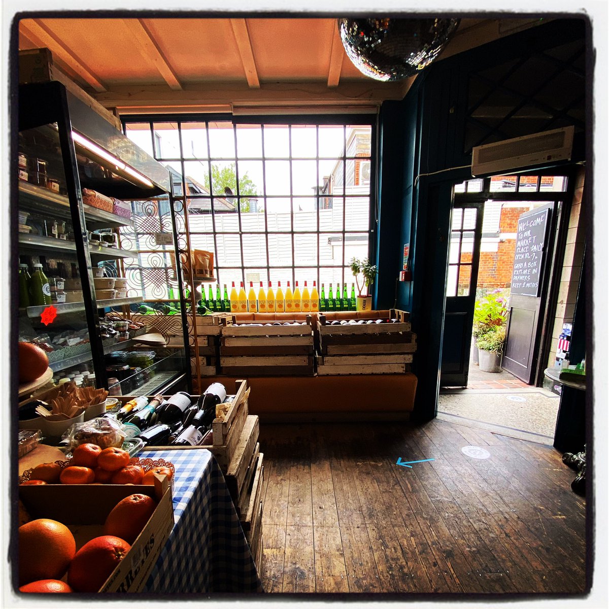 ParlourUK's tweet photo. @parlouruk Now Open Daily 10am-7pm
For your lockdown needs - Fridge Snacks, Bakery, Bottle &amp; Coffee Shop and lots more..

#onestopapocalypseshop STAYS!

Shop Out to Help Out
Enter &amp; Exit Through the Gift Shop
#curfewcooking https://t.co/4eLYEIr3Vg