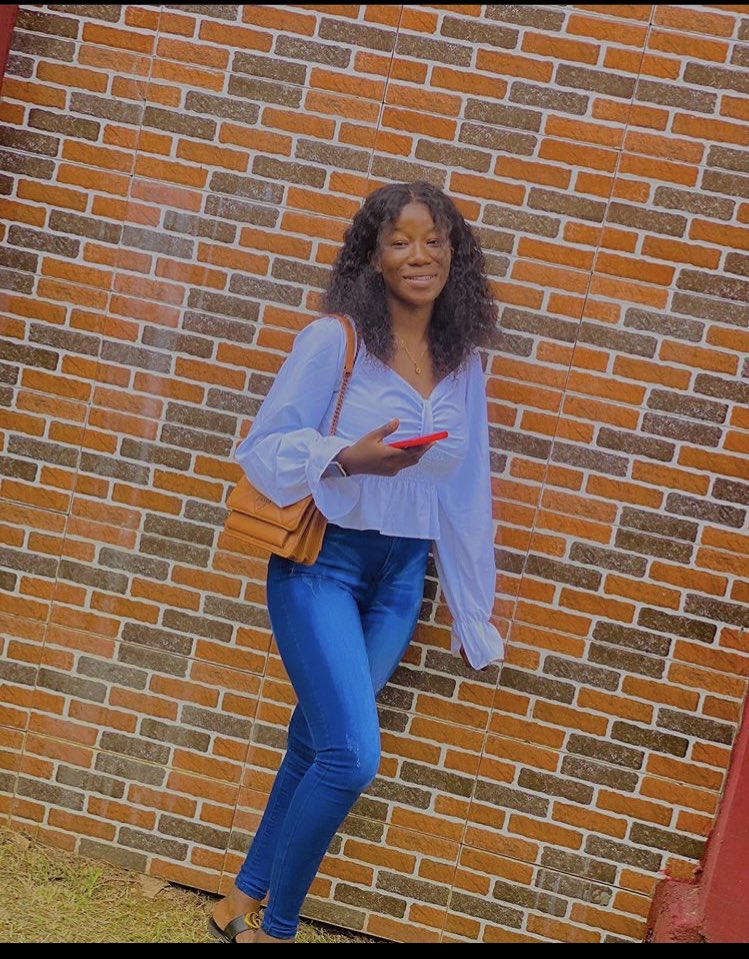 ondobigdaddy's tweet photo. She got kidnapped on Thursday at akure owo road ,she is a student at achievers university,she collected permit to go pick up the bags she sells at school ,she hasn’t been seen since then. 
@segalink 
@PoliceNG https://t.co/gR3Y3oMCrQ https://t.co/eCVuEMKOhp