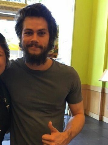 D0BS1NK's tweet photo. no se baña 
STAN DYLAN O'BRIEN https://t.co/4DCoXsHUep