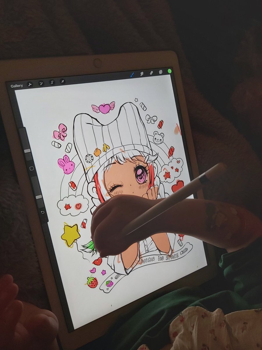 I'm so happy so many people are enjoying the PDF version so far!!?❤️A couple ppl asked for an official tag for when they share their work, so feel free to use #oiscolouringbook !
Cred: @yumemin_art, @_projectdiva, @three_stylus