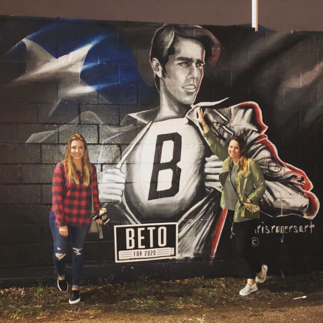 CircleBackSu's tweet photo. I would like to personally thank @BetoORourke for everything he did to bring out the Texas voters in the 2020 election! You are the change we needed 🇨🇱💙✌🏼#beto #texas #TurnTexasBlue #2020Election https://t.co/PhYPWuPm6Z