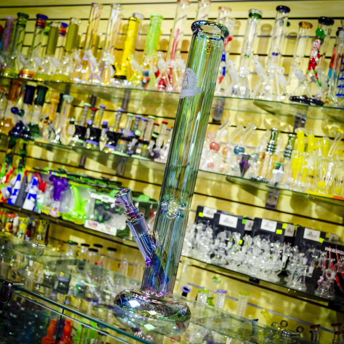 supernovasmokes's tweet photo. 😍Illuminati glass fumed🌈 faceted💎 straight tube. @illuminati_glass #illuminati #illuminatiglass #illumination #illuminations #illuminatieye #illuminatipuppets #illuminatiexposed #IlluminatiRitual #illuminatipuppet #waterpipes #waterpipe #GlassWaterpipes #smokinggood #loadabowl https://t.co/kwQaWbLPEv