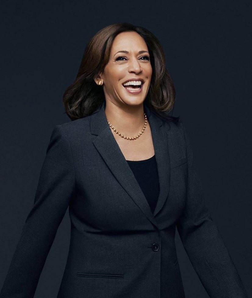 cinchedcollect's tweet photo. Anyone else feeling inspired and uplifted??? She did that! ๐๐ #MadamVicePresident #FirstFemaleVicePresident #firstblackfemaleVP #FirstBlackVP #KamalaHarrisVP #KamalaHarris https://t.co/TxSX85DMM0