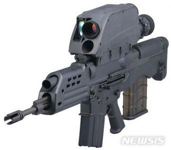 ドルフロの影響でK11のエアガン欲しいなーと思ってるけど多分作られないだろなぁ…。

こういう異形の失敗兵器大好きなんだよね。 