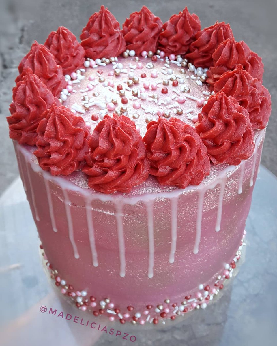 DecoeventosF's tweet photo. @MaDeliciaspzo
Vive la Vida 🙃
Celabra la Vida 🥳
Un Día a La Vez 🤗
Con la Bendición De Dios 😌🙏
En Todo Momento 😉🤘
Agradece y Bendice 🥰👍🏻
#cakes #pastel #guayana
#pzo #ptoordazcity #pzocity #unare #pedidos #delivery #siguemeytesigo   #Dulcearte   #foodphotography https://t.co/0ARxwoEX38