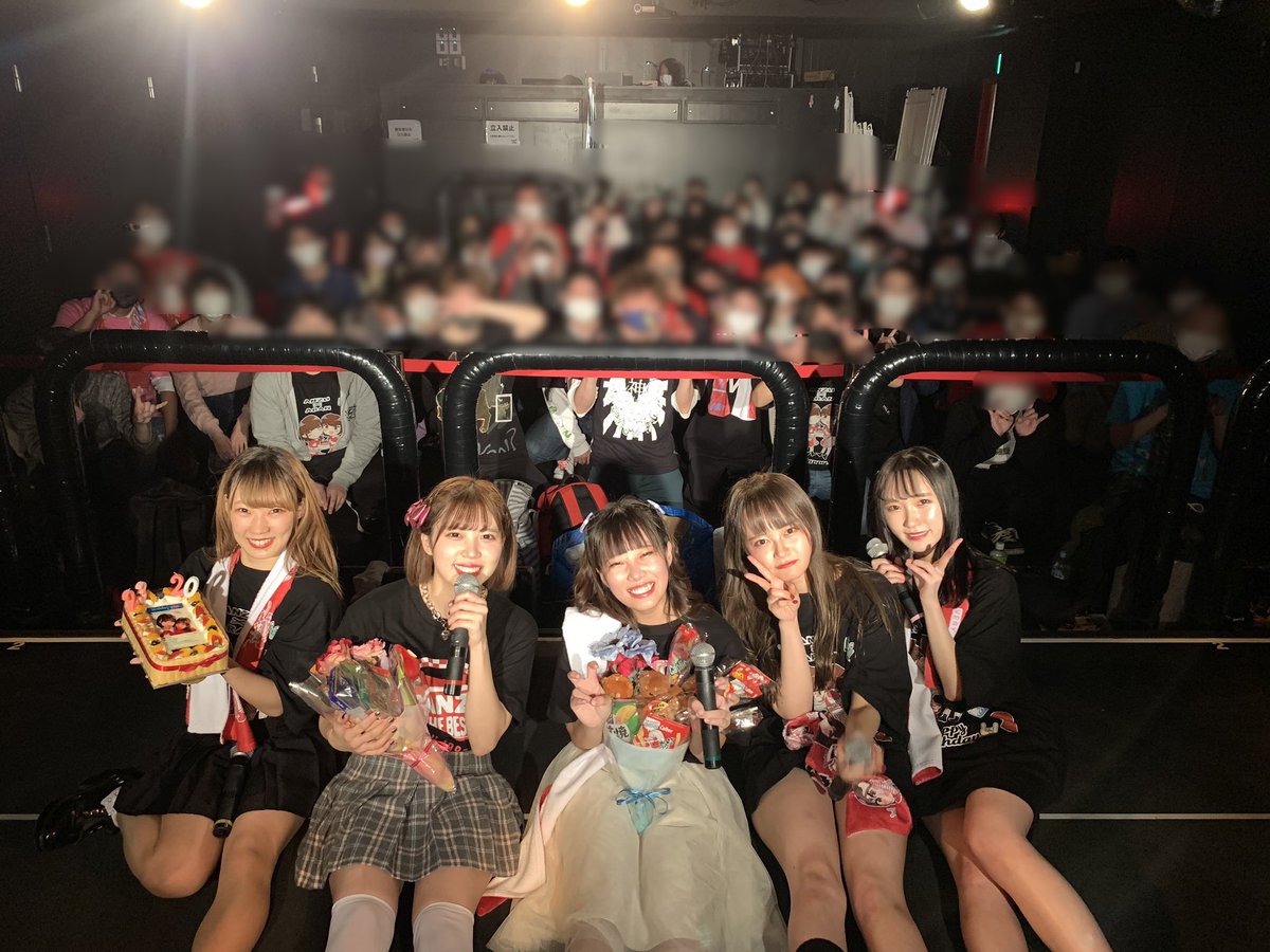 anzu_BD24's tweet photo. 【感謝、御礼】

昨日の合同生誕祭、ありがとうございました！！ 皆様の暖かいご協力のお陰で無事終了しました。メッセージカード、カンパ、駅ポスター宣伝拡散等、本当にありがとうございました🙇

ベリベリ！ファンの皆様これからも何卒よろしくお願い致します。

#水島杏・藍田あらん合同生誕祭2020 https://t.co/8kjL1flMxh