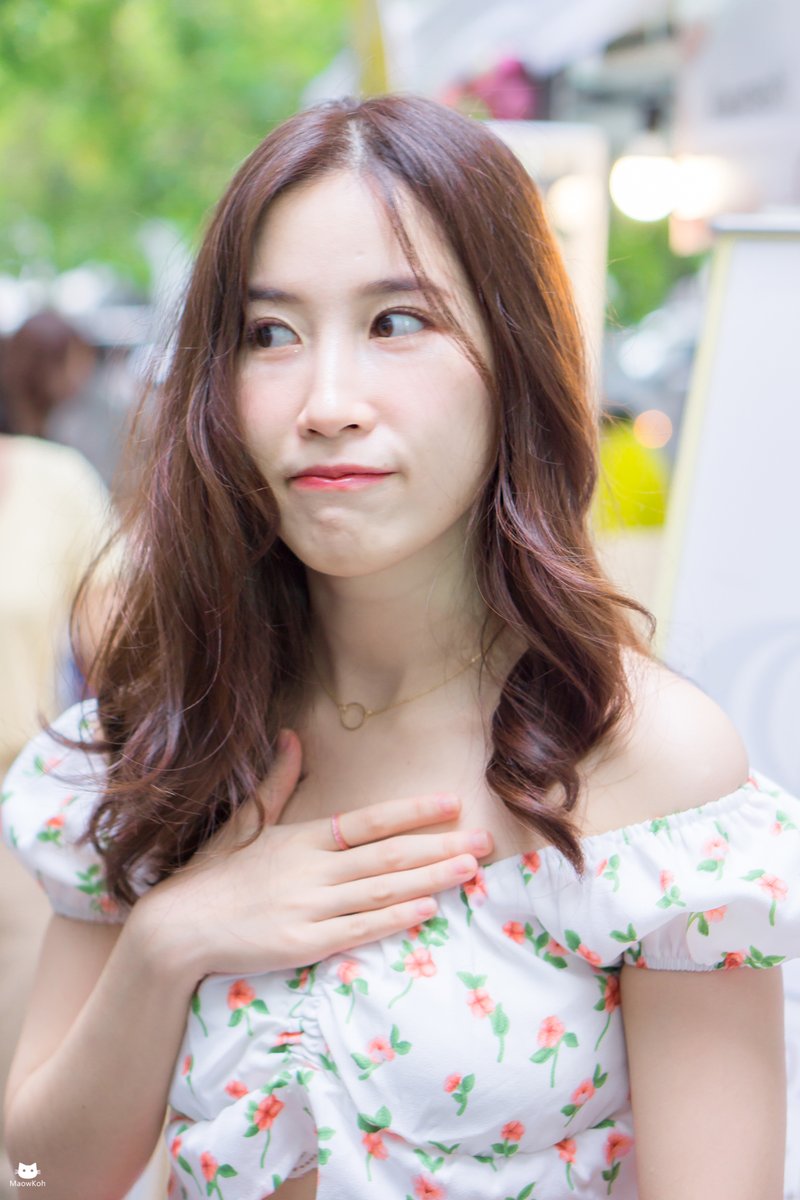 DEVILmechanical's tweet photo. อรุณสวัสดิ์เช้าวันอาทิตย์ วันนี้มารอฟังเพลงใหม่ #วันธรรมดา ของแจนกันเถอะ ❤
..
【 Follow 】
Facebook : https://t.co/0K8PN8znn8
Instagram : https://t.co/qQTDA92XGc
______
#JanChan #แจนจัง #YipoonBento #Tororipudding #Fattival #MaowKohGallery https://t.co/Mr3qo1m6z1