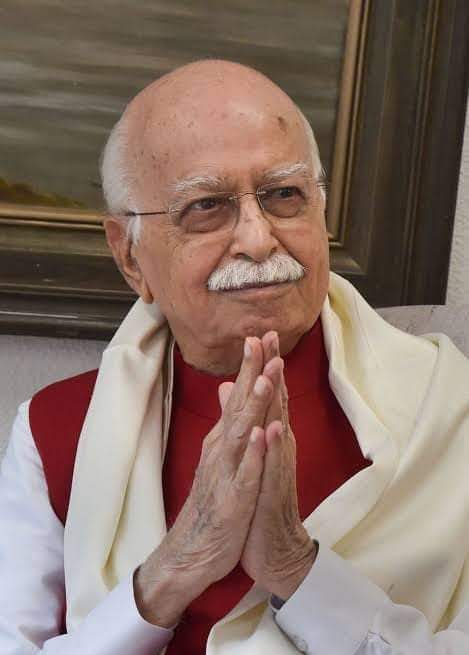 sanwar_asind's tweet photo. भाजपा के वरिष्ठ नेता व पूर्व उप प्रधानमंत्री माननीय श्री #लालकृष्ण आडवाणी जी को जन्मदिन की हार्दिक बधाई एवं शुभकामनाएं। आपके उत्तम स्वास्थ्य एवं सुदीर्घ जीवन की कामना करता हूँ।
#LalkrishnaAdvaniji https://t.co/r4k8VMW3B6 https://t.co/v0H3SsM2Yo