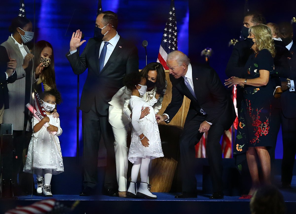 BritniDWrites's tweet photo. Kamala and her nieces. She made SURE to bring them out front on stage tonight so they could have this experience (kinda like young Sasha and Malia in 2008). You love to see it.

(📸 getty x @meenaharris) https://t.co/ZbUCcKHCAq