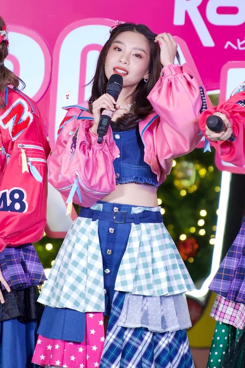 OtaSouthern48's tweet photo. เธอสวย​ ทุกนาทีที่เคยสัมผัส😍

Road​Show​ Hatyai​ [07.08.20]

#KaewBNK48​
#BNK48
#HeavyRotationTh https://t.co/76ad5wizLH