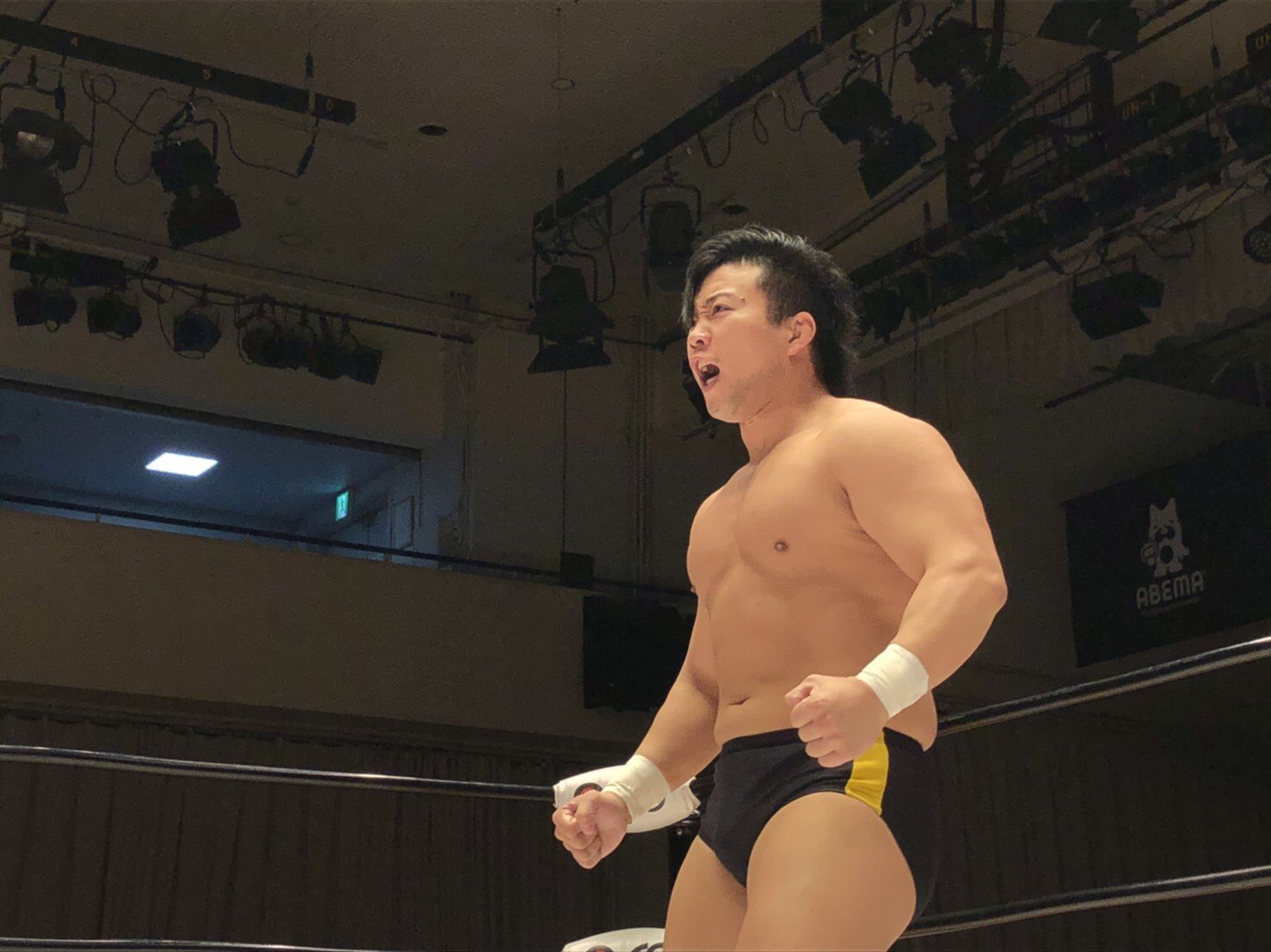 プロレスリングノアトレーディングアクリルキーホルダー　矢野安崇 Amazon.co.jp: プロレスリングノア アクリルキーホルダー 矢野安