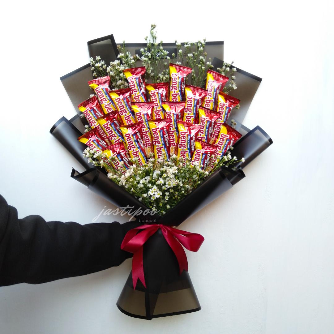 jastipoo's tweet photo. menyediakan berbagai macam hadiah buket bunga, uang, snack, mcd, rokok, kopi, foto polaroid dan balon

📍: blimbing, malang
💰: mulai 20.000
order:
https://t.co/C8ZkGCyz2z
https://t.co/w5lcIzlyLi

@infomalang #pasarmingguinfomalang https://t.co/AT7HctLCXh