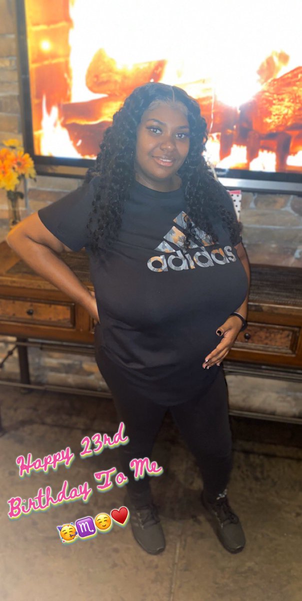 Shyboo11's tweet photo. Happy Birthday To Me 🥳🎈♏️☺️ https://t.co/G5mjIPUHJm