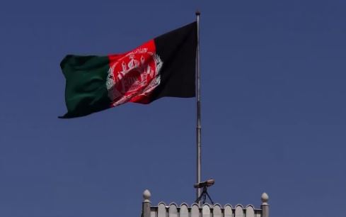 TOLOnews's tweet photo. US-Afghan Ties Based on Common Interests: Afghan Govt
#Afghanistan https://t.co/ierGsqlhIn https://t.co/C2ROJpzoqU