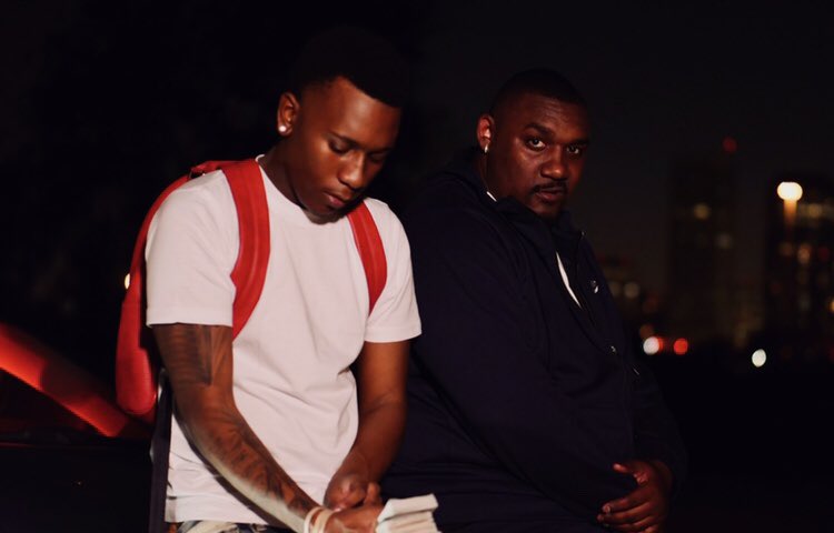 KeshunS's tweet photo. Big bidness @YSC_LILTODD #yscbidness 💪🏾 https://t.co/1tuA7baIKg