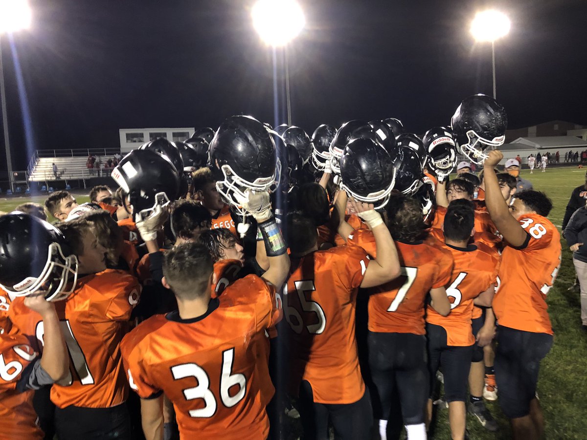 Otsego_HS's tweet photo. Way to go @Otsego_Football Div. 5 state Final Four! #TheOtsegoKnights so proud of the team, the students @AthleticsOts and the community. What a special run. #OneHeartbeat Go, Knights! https://t.co/YZQphIlchi