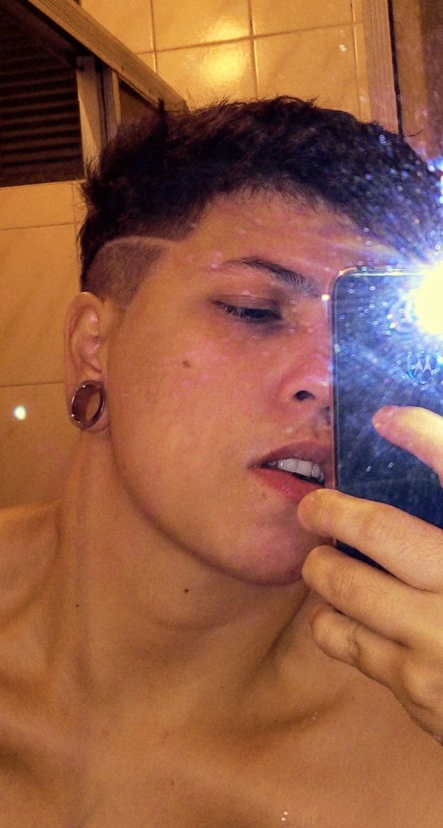 and_alexx's tweet photo. A tag é só pra gay cis ou pode um transviadinho tbm
#CloseGayBlogBR https://t.co/mhMwrPlHzB