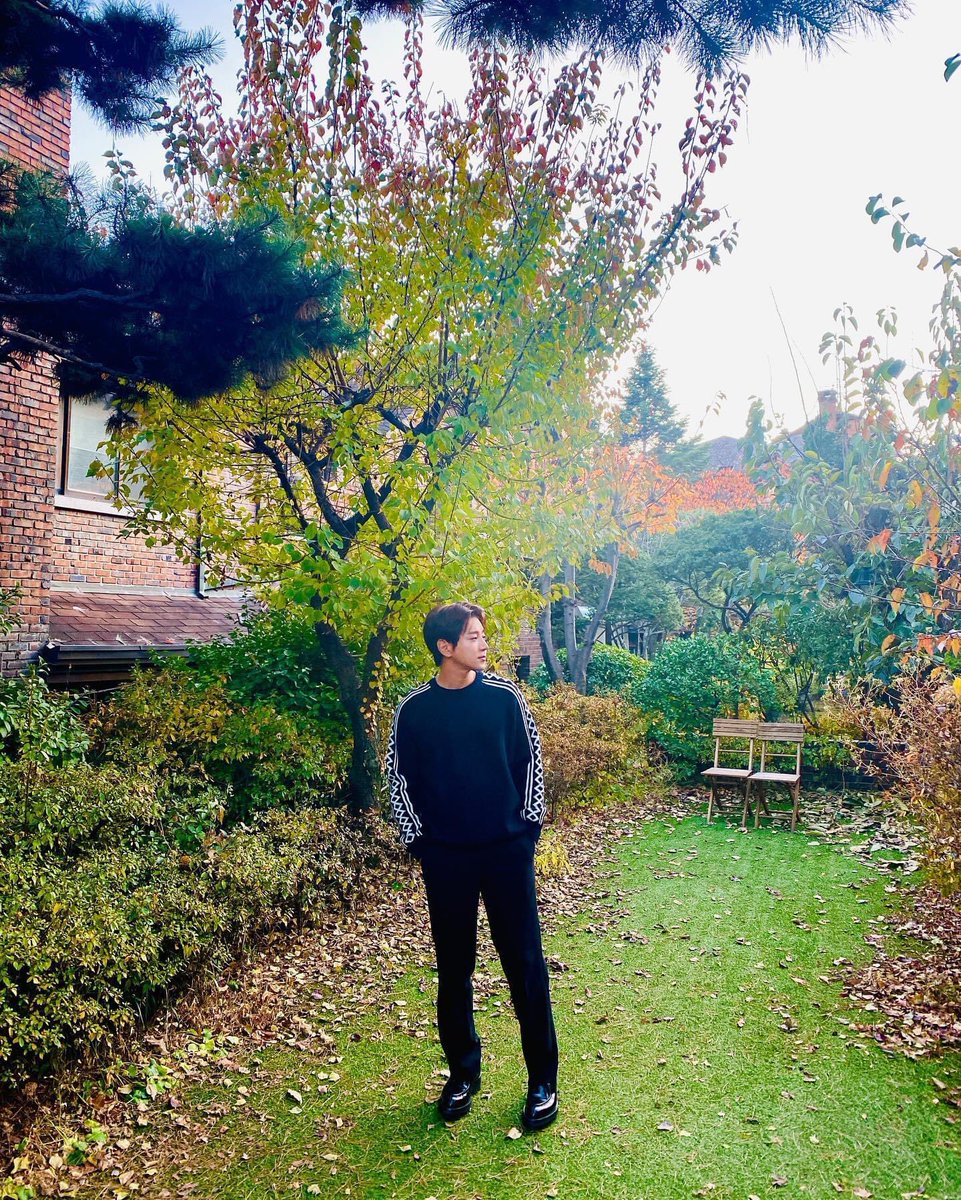 JLCY161's tweet photo. “📷 “ an Instagram update from Chiyeul oppa 💕💕
So good looking 🍁
#Hwangchiyeul
#Ten2Entertainment

https://t.co/YeyUZY6utJ https://t.co/RYHIpKZEqJ