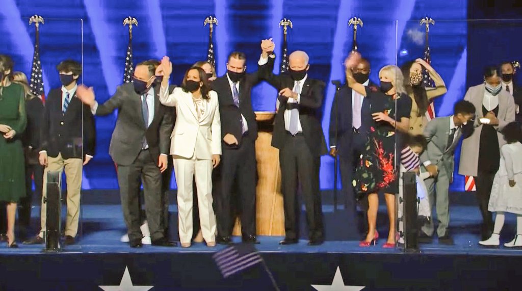 madamyez's tweet photo. Remember, remember
the 7th of November๐๐
#BidenHarris
#PresidentElectJoeBiden
#FirstPersonOfColorVP https://t.co/UAmtJpOG8M