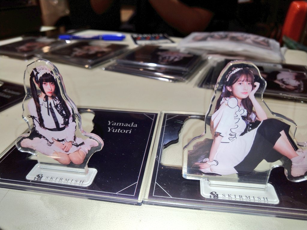 【SKIRMISH LAST LIVE journey】

ツアー限定グッズ情報！✨

アクリルキースタンド ¥1,000

SKIRMISHメンバーを集めてコレクション！✨

昨日「キズがある？」等質問が多くございましたが、全パーツの両面に保護フィルムがついておりますので、剥がせばキズがない状態で組み立てることができます。