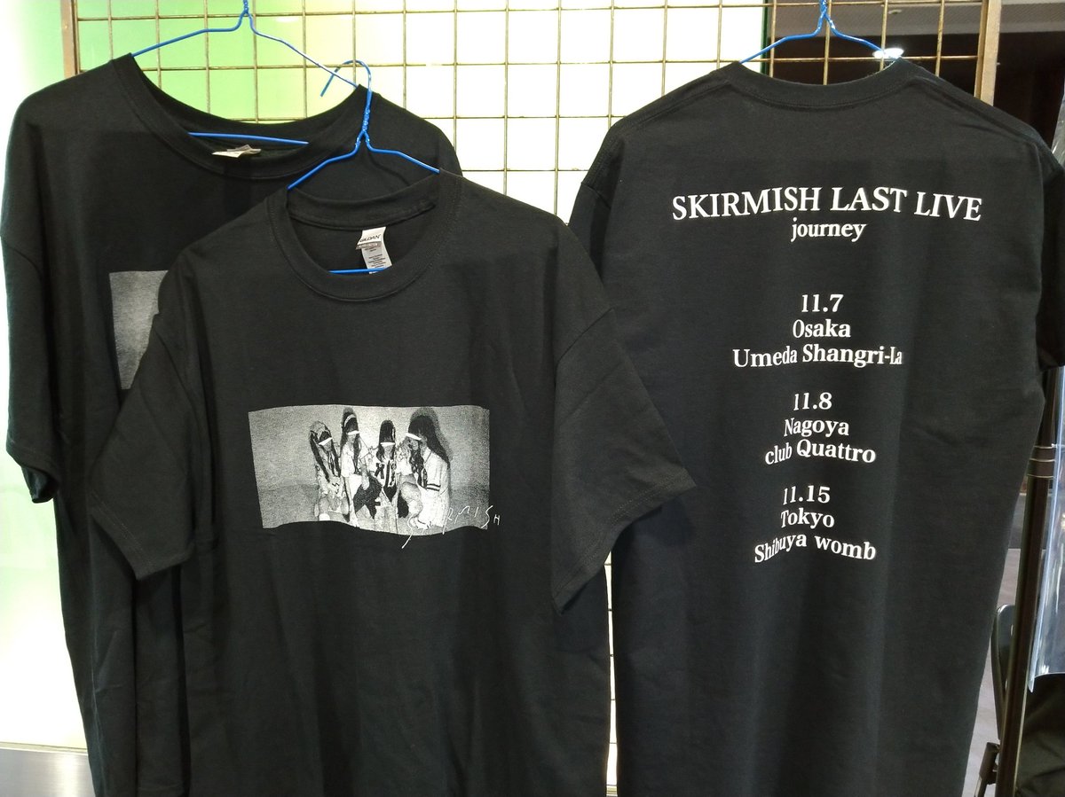 【SKIRMISH LAST LIVE journey】

Photo Tシャツ (M〜XL)  ¥3,500

メンバーデザインの表面、
ツアー日程の背面で3サイズ展開中🎽

東京編でも販売いたしますが、
在庫なくなり次第終了となります。