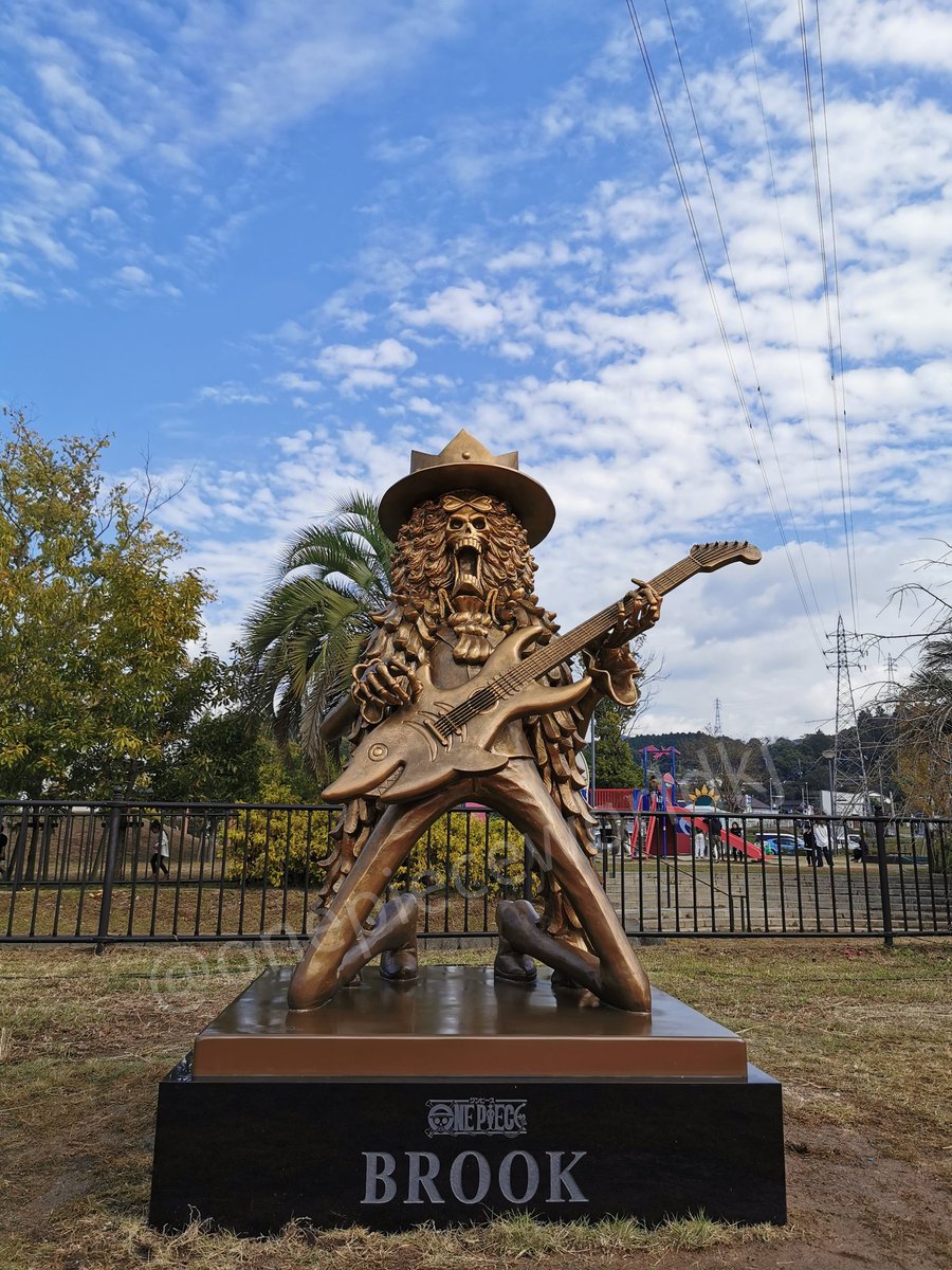 One Piece World Kumamoto Japan ようこそ ブルック ヒノ国へ 空に向かってシャウト Welcome To Kumamoto Brook Unexpectedly Kneeling Shout Into The Sky Onepiece Eiichirooda Sometimesbrook Brook Kumamoto Mifune 時々ブルック
