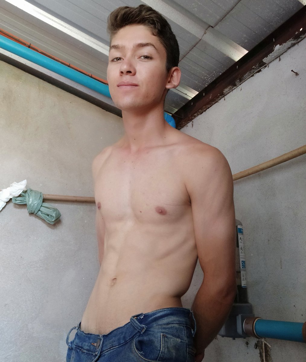 juuniorfds's tweet photo. O close é certeiro 😜 #CloseGayBlogBR https://t.co/jeWwqyOkOx