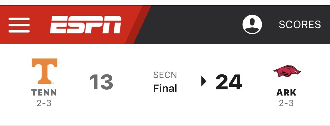 CFBHome's tweet photo. Arkansas was like this in the 1st half vs this in the 2nd. https://t.co/q9oPEA0eEz