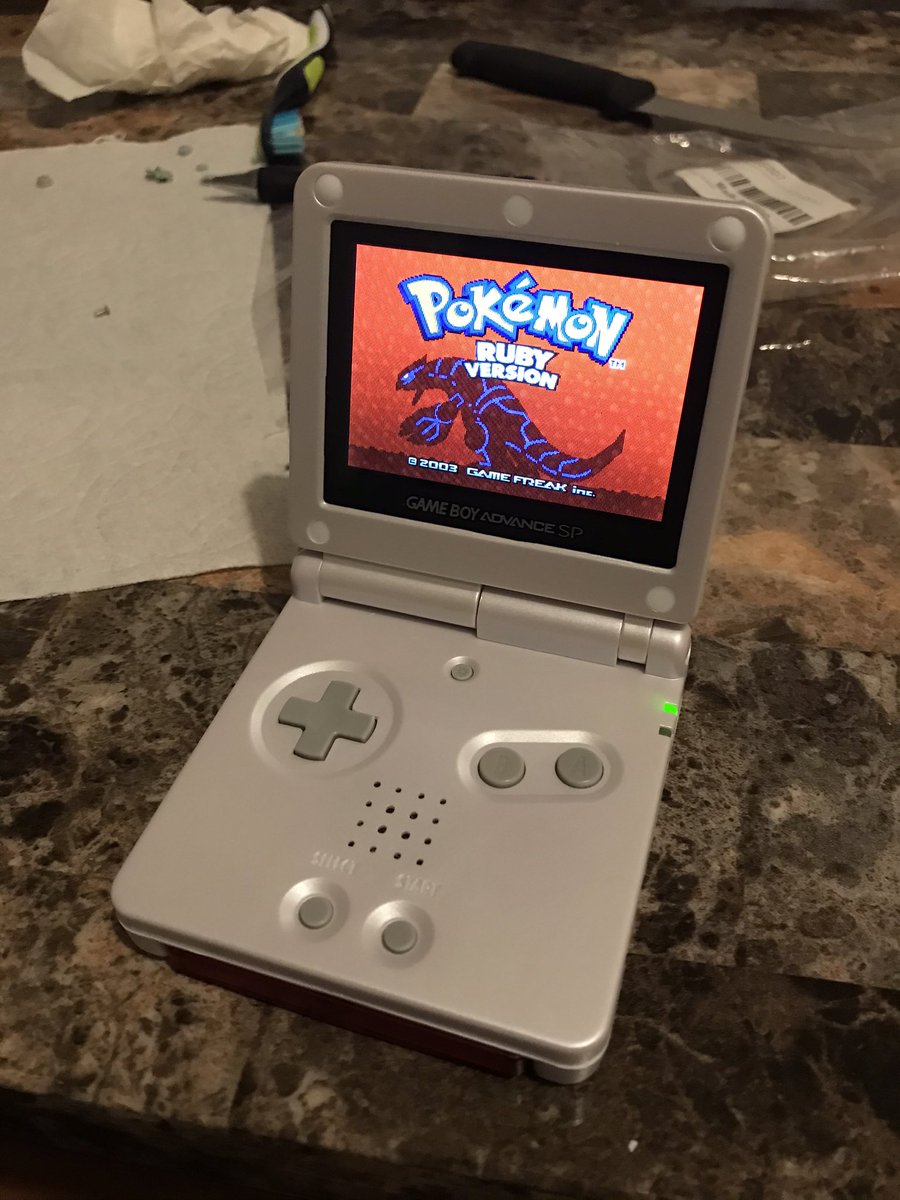 CweamTee's tweet photo. I FINALLY FINISHED MY FIRST EVER MOD! Always wanted to do this ever since i found out about modding consoles in middle school https://t.co/SVt6RndeFv