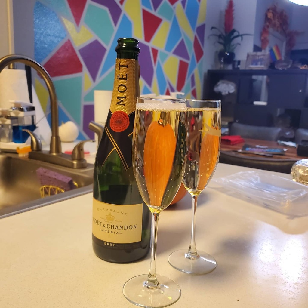 MagnusGames7's tweet photo. Today we celebrate. I'm finally happy for the first time in maybe months! I'm finally proud to say I'm an American again. I hope this country moves up and away from this stain in history, and towards justice, reform and development of the best country in… https://t.co/bOoP9TFIkE https://t.co/KabHf7HJT1