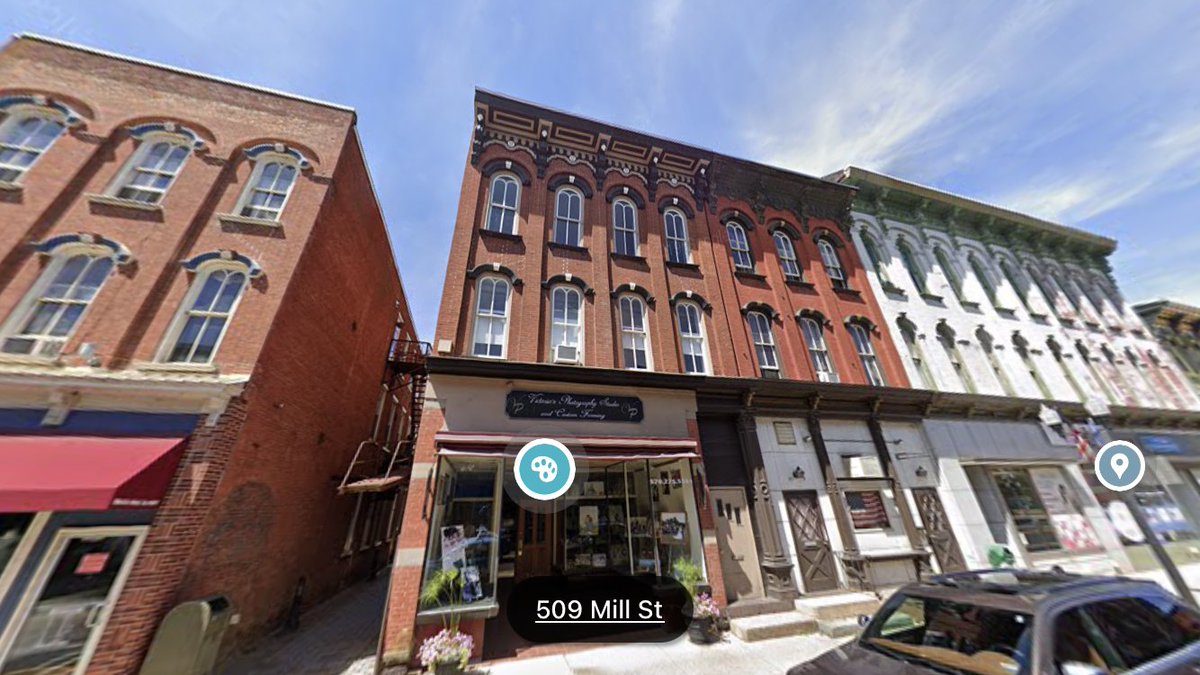 VicctorianChad's tweet photo. In a culturally-divided America, Traditional Architecture unites big blue cities &amp; small red towns. 

7 in 10 Americans across political &amp; ethnic lines express a strong preference towards building beautifully. https://t.co/pCBKGrVEAK
