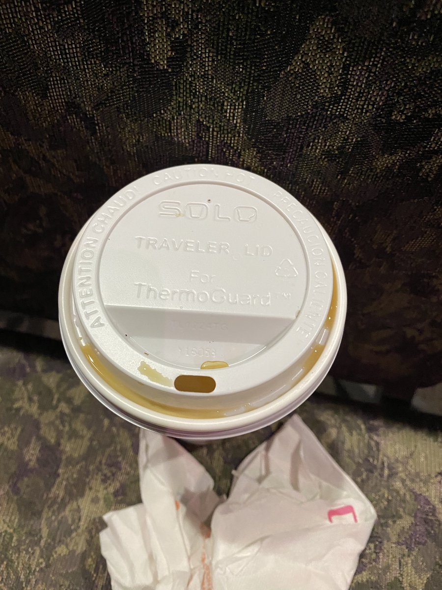 LetoVZacharia's tweet photo. @KathalieLowd @dunkindonuts What a mess https://t.co/x1Duepmd4S