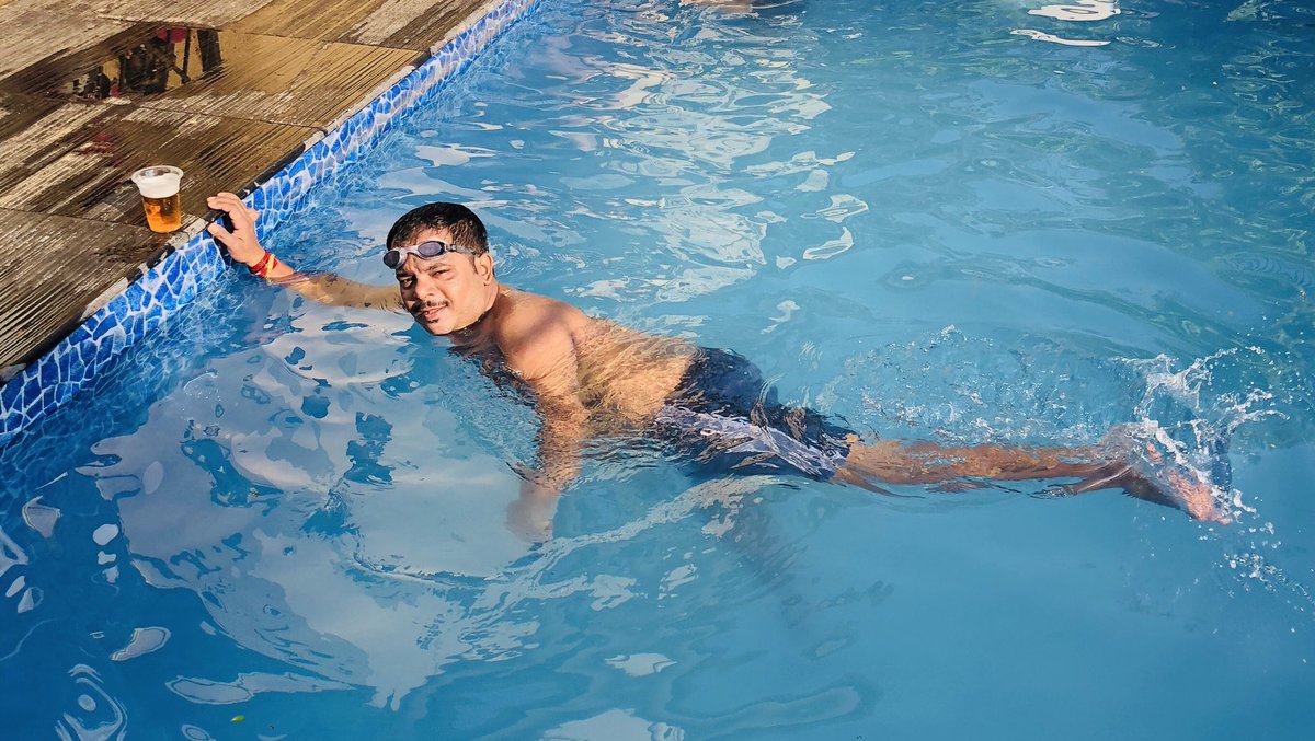 ShivanandGawde's tweet photo. #Much_Needed_Break
#Weekend #Lonavla
#Privatepool.
1st outing after almost 1 year.
back to Markets from monday. https://t.co/aJJq1qf294