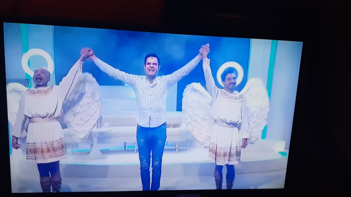 DiazminM's tweet photo. @Horacitu Terminando de ver #UnActodeDiosLive 👏👏👏👏👏👏❤❤❤ https://t.co/5eO3Uq0GbP