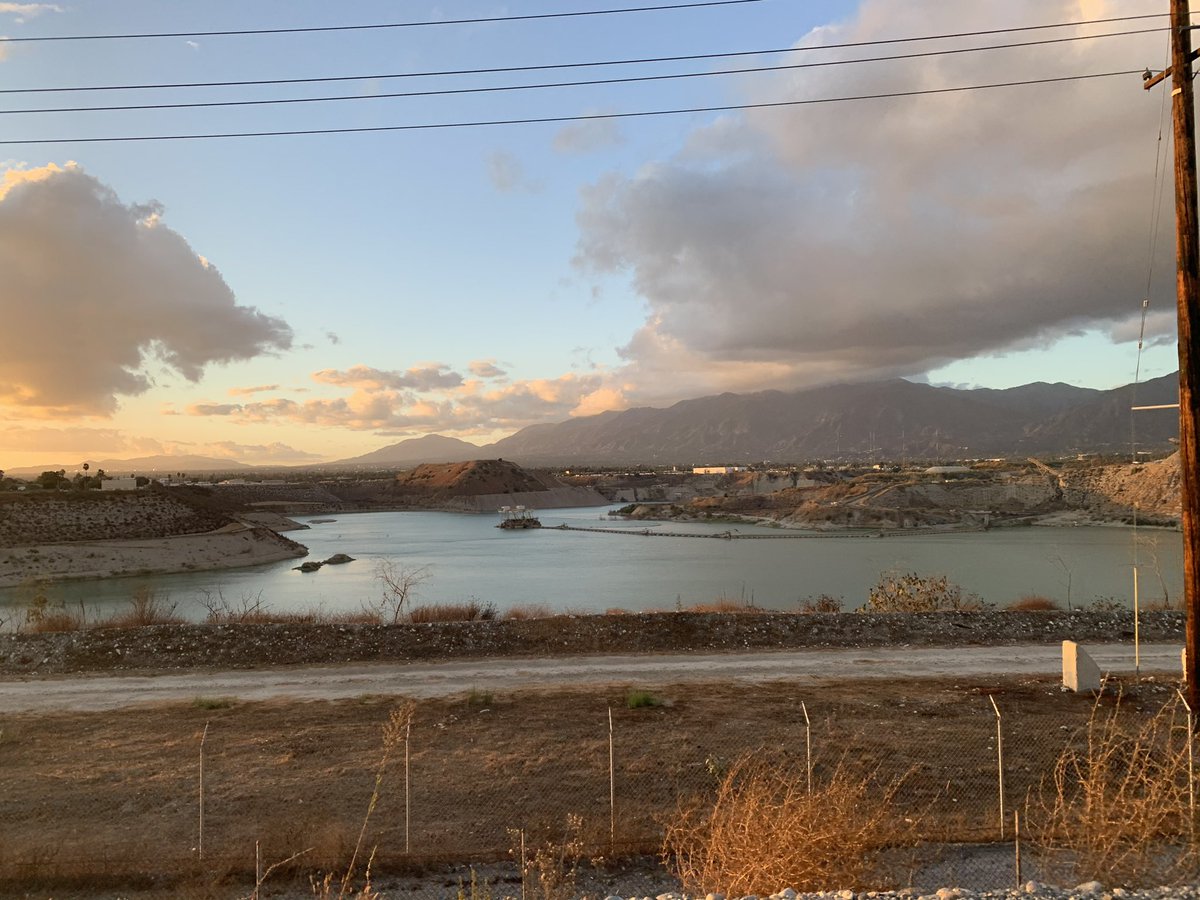 ErikSarni1's tweet photo. #BikeSGV 🚲💨 #SantaFeDam #AlwaysActive https://t.co/1CCVtU14xP