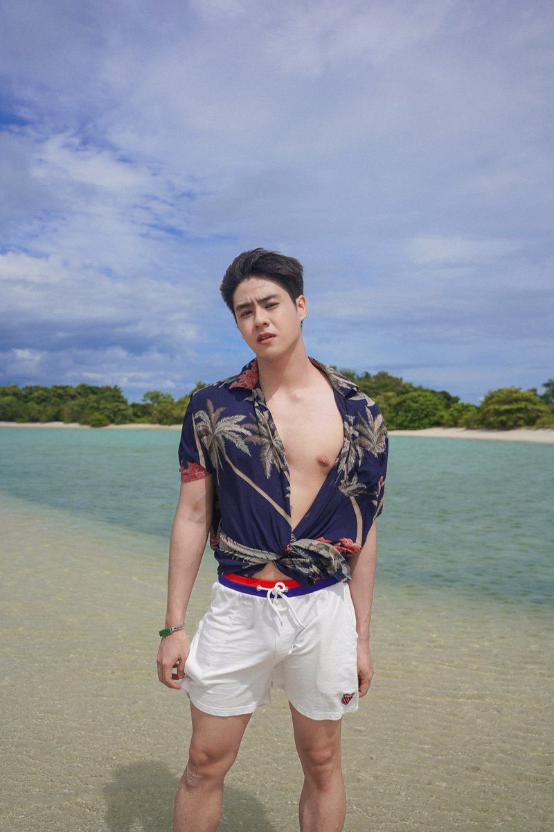 Teerawa34886976's tweet photo. รูปทะเลยังไม่หมด​ กลัวจะเบื่อจังคับ​ 🥺
#samui​ #kohmudsum
#rediscoversamui https://t.co/tiD8st0SFH