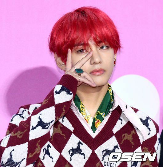 kim Taehyung in red hair : a thread