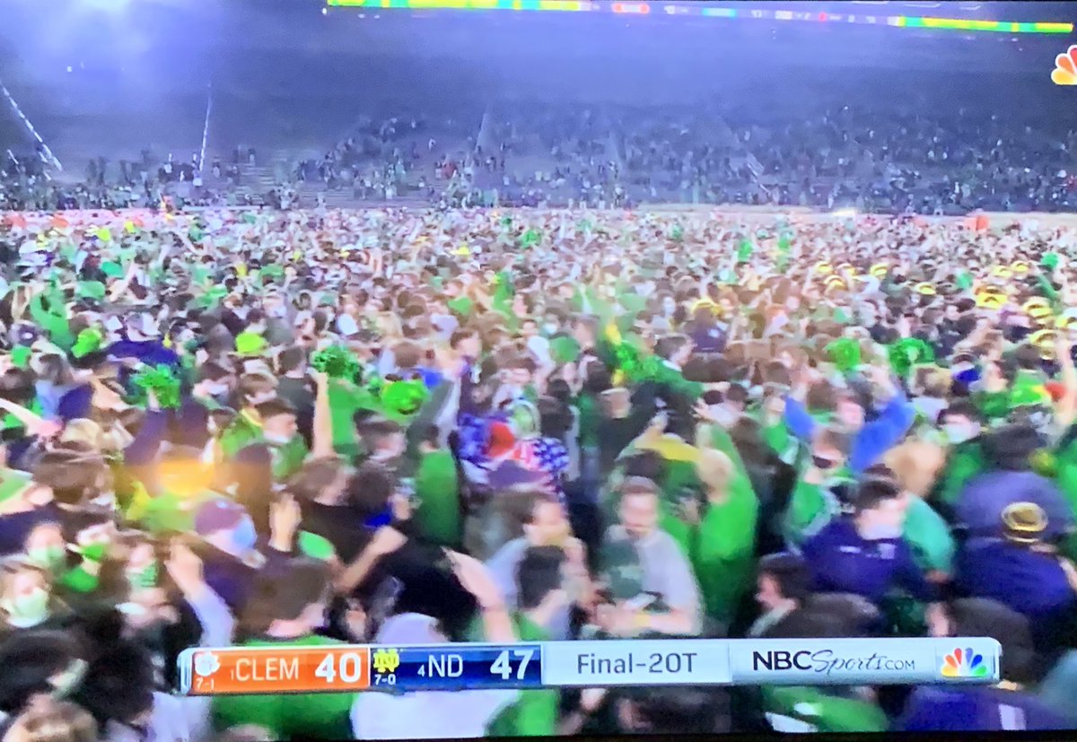 WillManso's tweet photo. Notre Dame- 47
Clemson- 40
Covid- 19 😳 https://t.co/u4feusHVOd