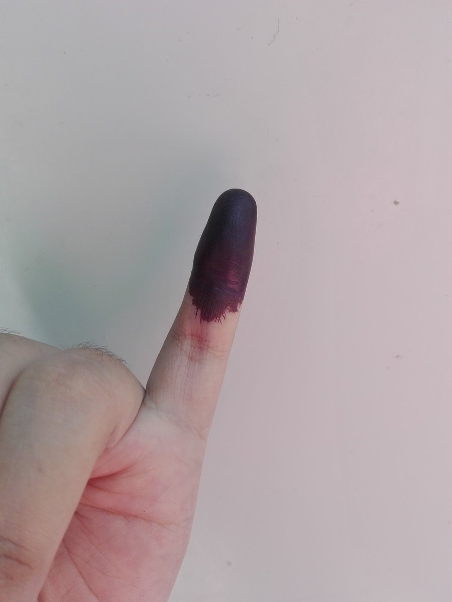 HeartHeart98's tweet photo. I Voted ✔❤
#Myanmarelection2020
#FirstTimeInMyLife https://t.co/wQ4hm67oAE