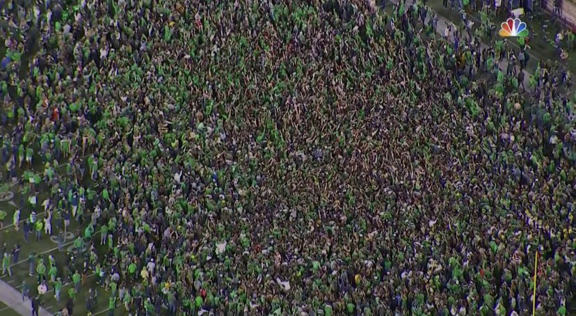 LeBatardShow's tweet photo. And that concludes our Norte Dame coverage for the season. Hashtag covid-19, we’re all in this together. Goodnight America. -🃏 https://t.co/XCmt2opEtY