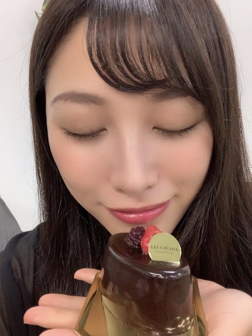 小腹,満たされました☺️  みんなが逢いに来てくれるの本当に嬉しいなあ☺️  落ち着くし元気もらうし必要不可欠な時間&hellip;🧡  いつもいつも優しく隣にいてくれて,どうもありがとうございます。  一緒に飲んだコーヒーが美味しかった🥰  https://t