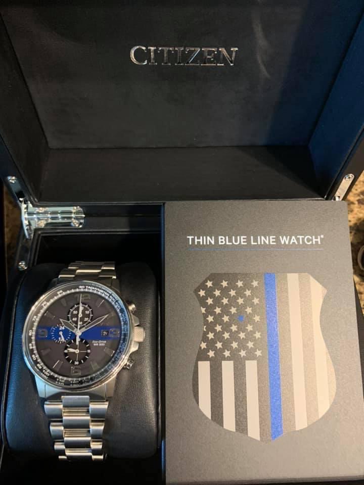 bridgetheblue's tweet photo. Congratulations to HPD Ofc Chayne Brothers for winning a Thin Blue Line Citizens Eco Watch from Bridge The Blue ๐๐ค๐
Ofc Chayne was nominated by his mom, Terri Brothers on National First Responders Day ๐บ๐ธ
#BridgeTheBlue @JoeGamaldi https://t.co/t9AdgR980L